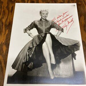 Betty Grable signed autograph black and white photo picture